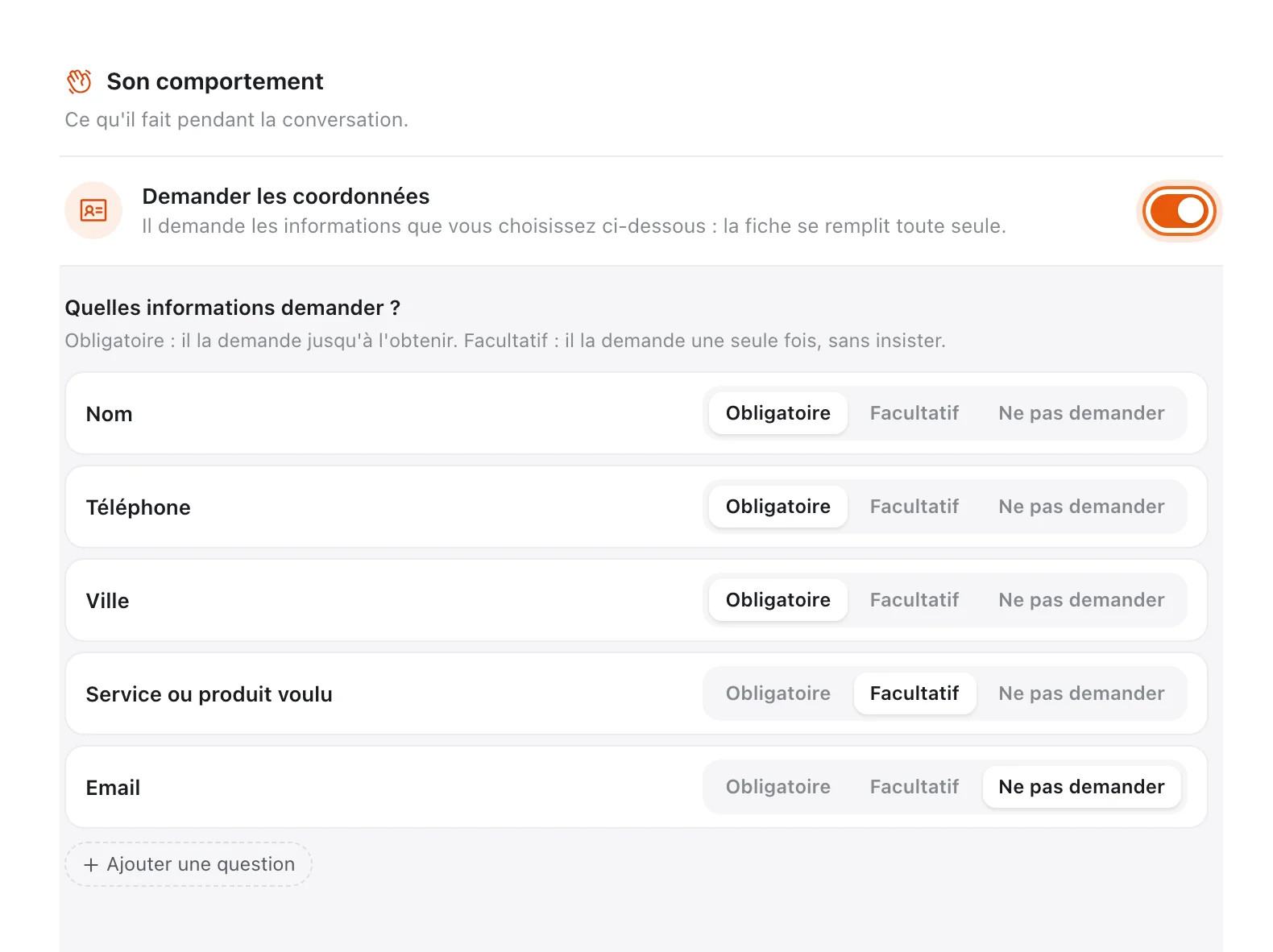 Réglages de l'agent IA de Tech CRM, CRM immobilier au Maroc : « Quelles informations demander ? », avec Nom, Téléphone et Ville obligatoires, Service ou produit voulu facultatif, Email non demandé, et le bouton « Ajouter une question »