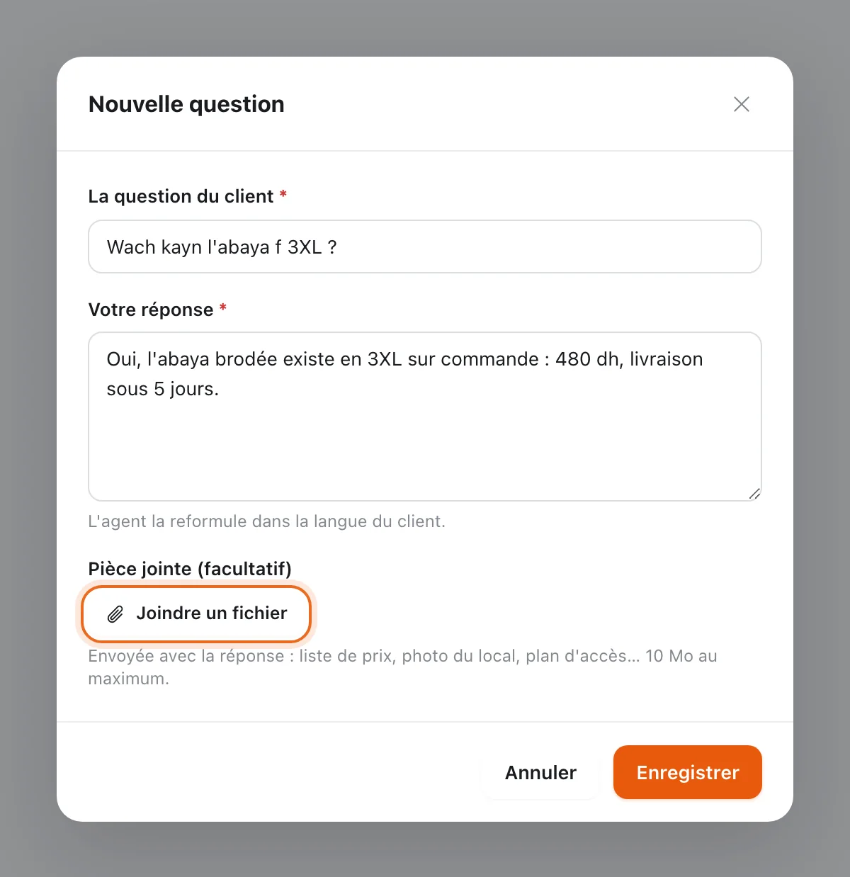 Fenêtre « Nouvelle question » : question du client « Wach kayn l'abaya f 3XL ? », votre réponse, et le bouton « Joindre un fichier » entouré