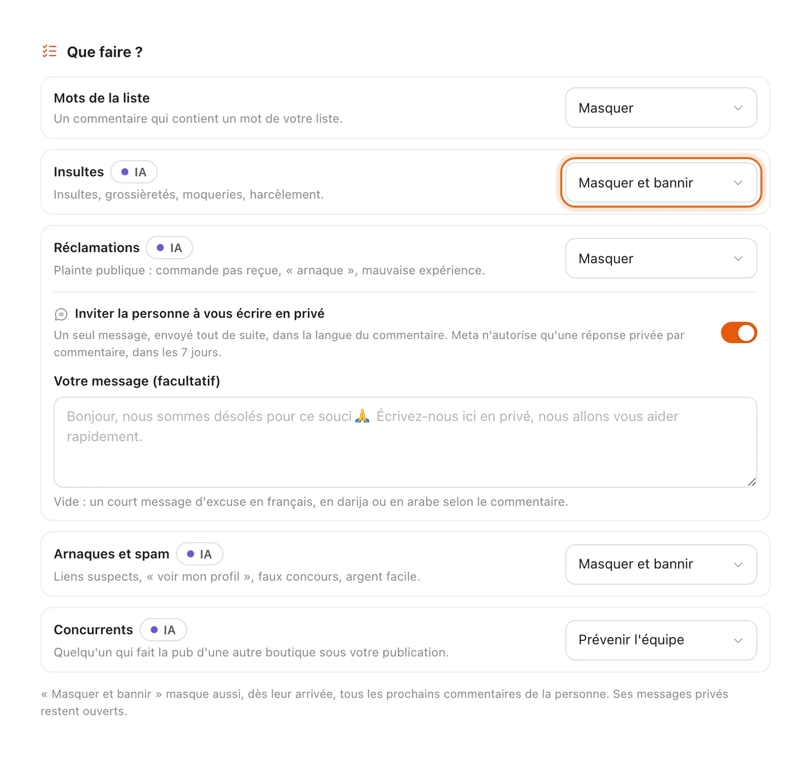 Section « Que faire ? » : un menu par catégorie ; le menu « Insultes », entouré, est réglé sur « Masquer et bannir » et « Concurrents » sur « Prévenir l'équipe »